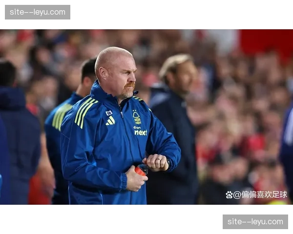 埃弗顿客场失利保级压力增大 戴奇防守反击战术效率低下